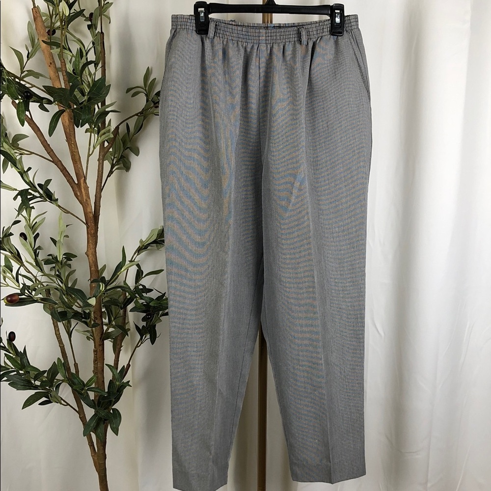 Alfred Dunner Light Gray Elastic Waist Dress Pants Sz 18 (V1)